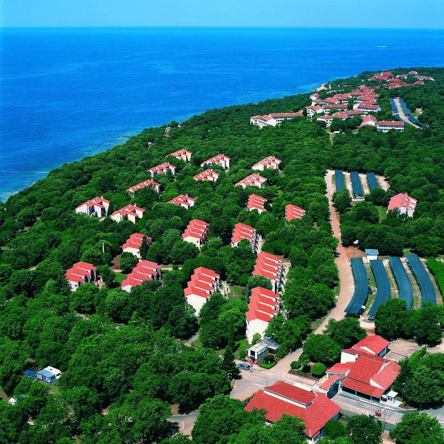 Victoria Mobilehome In Solaris Fkk Naturist Camping Resort Porec Bagian luar foto